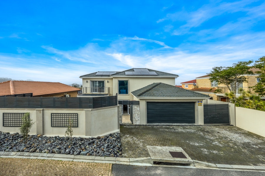 3 Bedroom Property for Sale in Protea Heights Western Cape